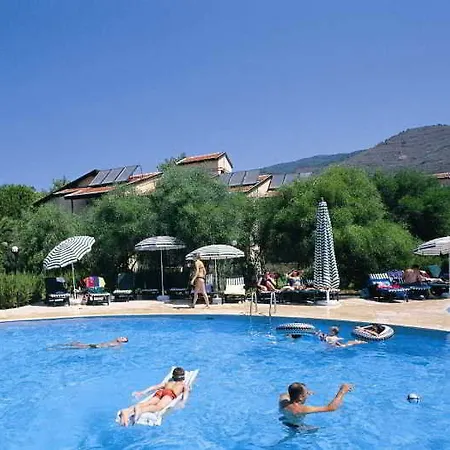 מלון Dogan Paradise 3*